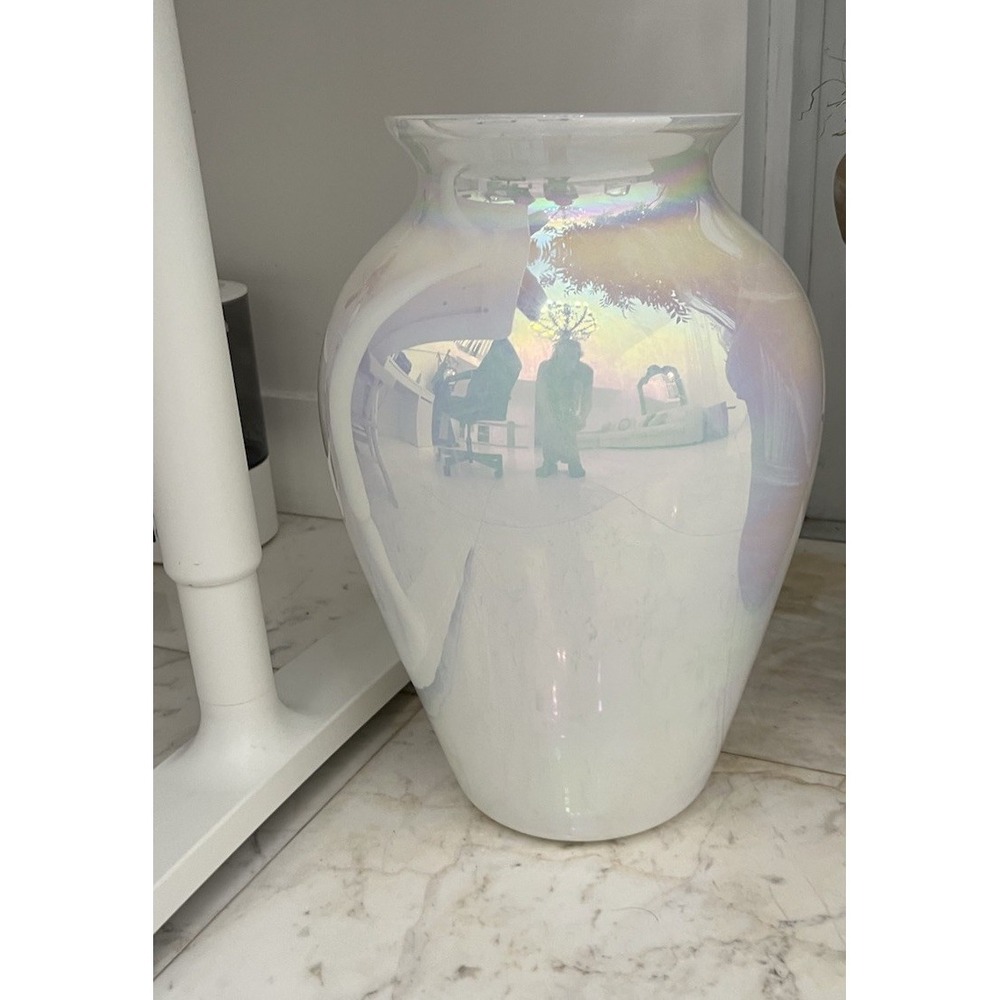 (15N)Vintage Cambridge Glass Pearl Iridescent Thin Blown White Tall Vase Decor